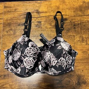 Victoria's Secret Black and Cream Floral Bra